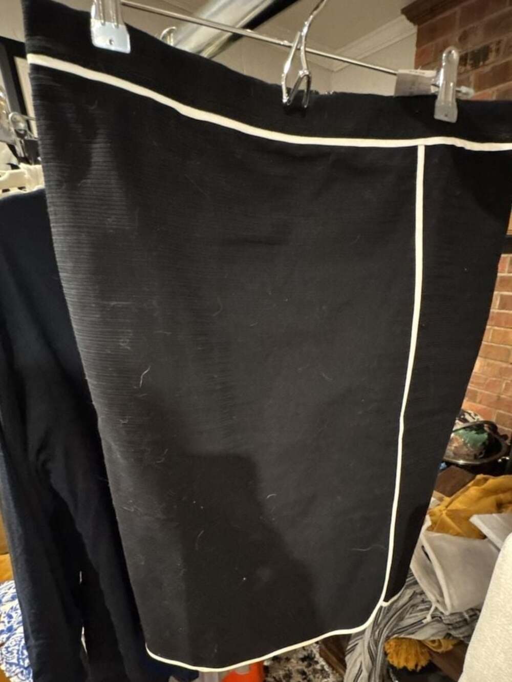 Ann Taylor Factory Black Pencil Skirt with White Piping Size 10
